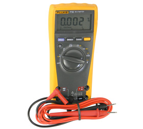 3-3/4 Digit Digital Multimeter with Bargraph, Fluke